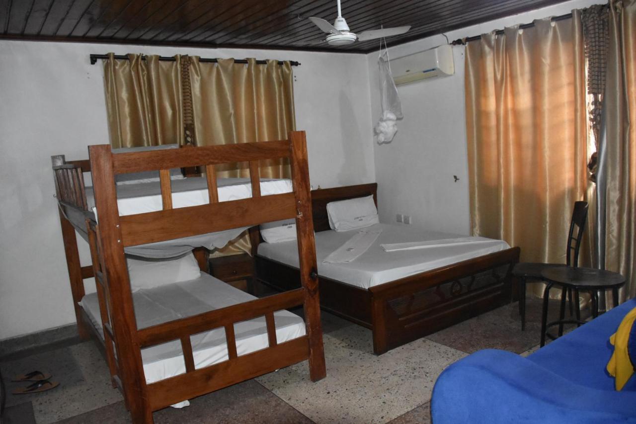 Bed and Breakfast Kituri Royal Annex Dar es Salaam Zewnętrze zdjęcie